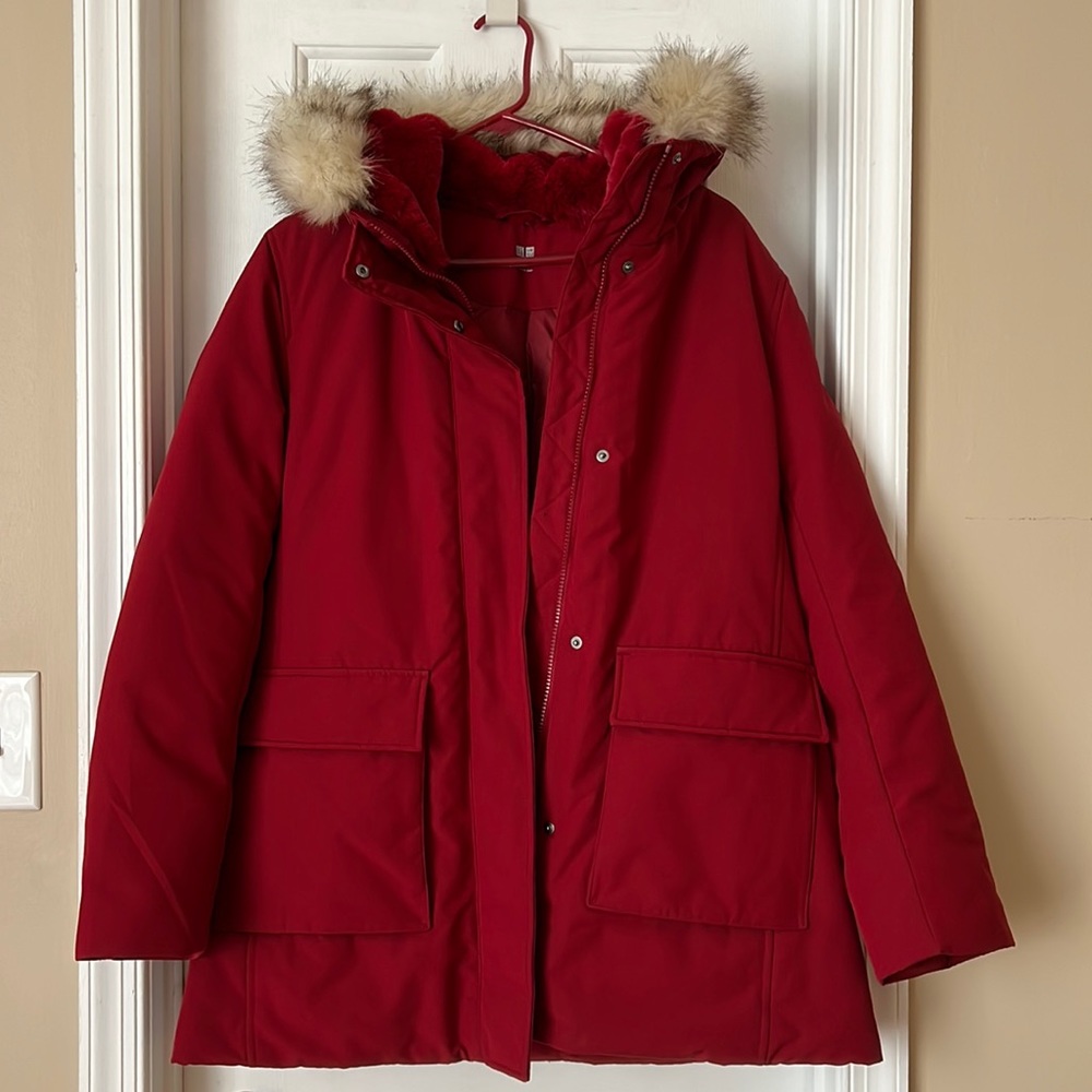 Uniqlo ULTRA WARM Down Short Coat (M) Red